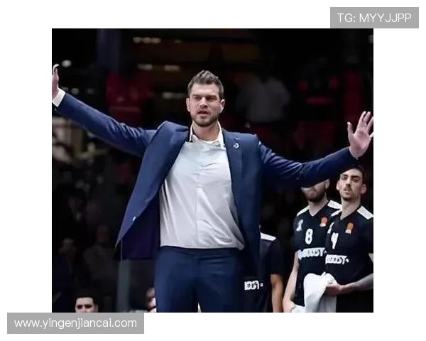 斯普利特的战术理念：快速决策与频繁移动成就独特风格